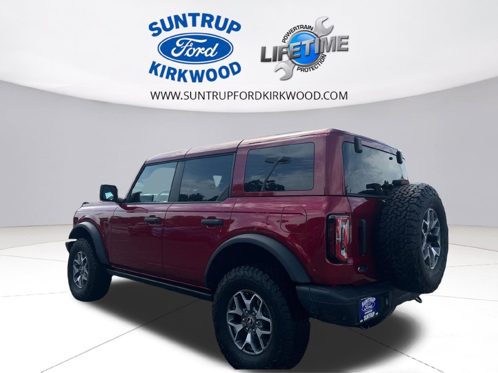 Used 2025 Ford Bronco Badlands AWD/4WD image 3