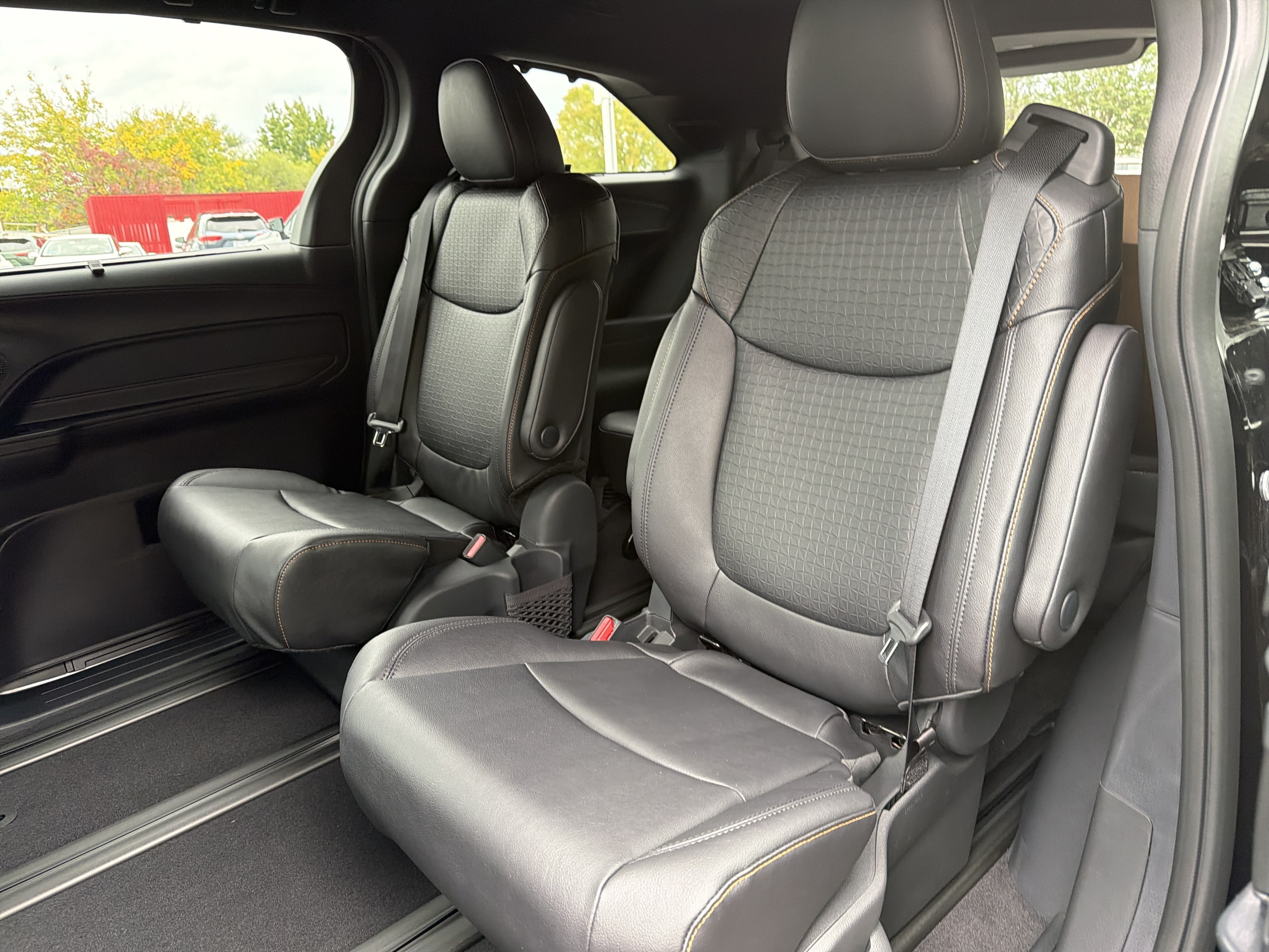 New 2026 Toyota Sienna XLE Woodland Edition AWD/4WD image 13