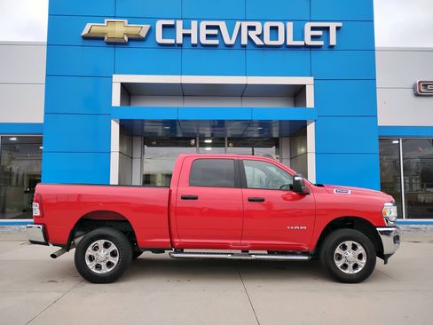 Used 2024 RAM 2500 Big Horn w/ Bed Utility Group image 35