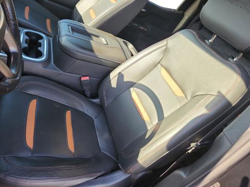 Used 2019 GMC Sierra 1500 AT4 w/ AT4 Premium Package image 12