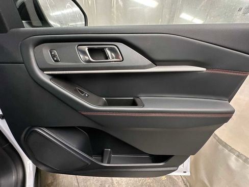 New 2026 Ford Explorer ST-Line w/ ST-Line Street Pack image 23