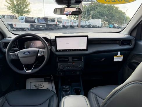 New 2025 Ford Maverick Lobo image 9