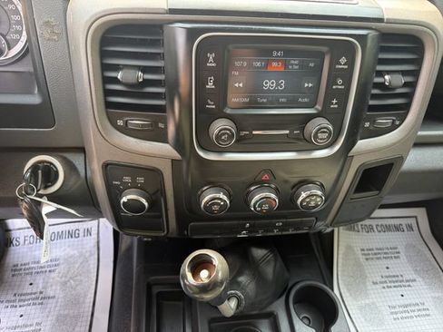 Used 2015 RAM 3500 Tradesman w/ Chrome Appearance Group AWD/4WD image 19