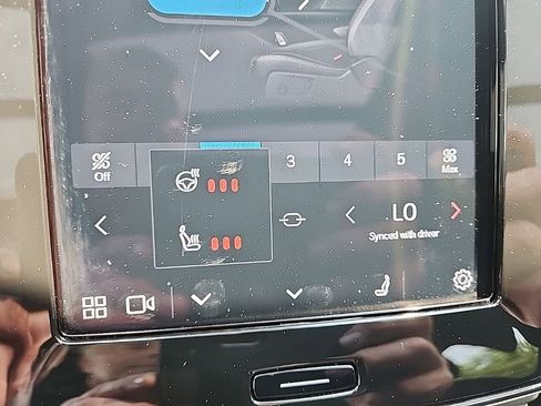Certified 2024 Volvo XC40 Recharge Ultimate AWD/4WD image 25
