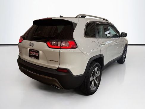 Used 2019 Jeep Cherokee Limited AWD/4WD image 6