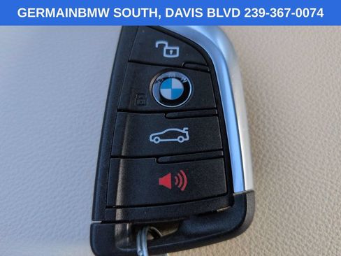 Used 2025 BMW 330i Sedan w/ Premium Package RWD image 33