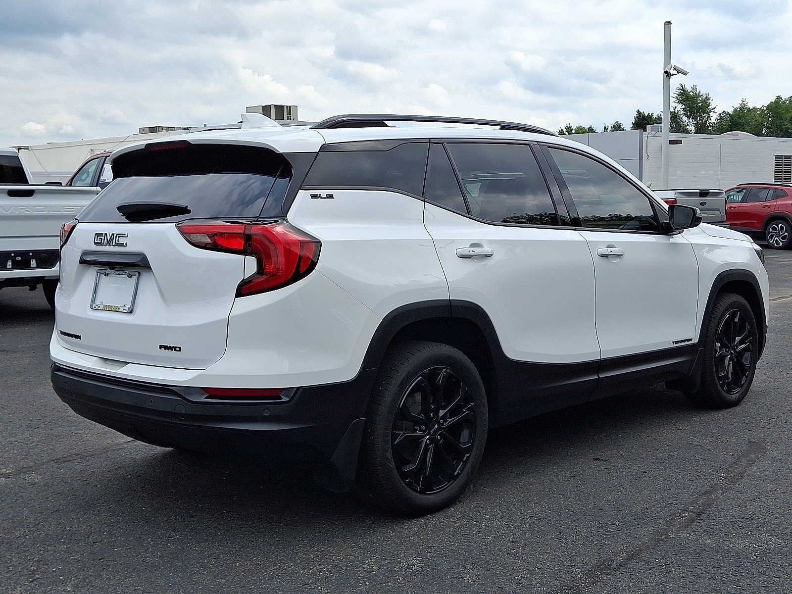 Used 2021 GMC Terrain SLE w/ Driver Convenience Package AWD/4WD image 6