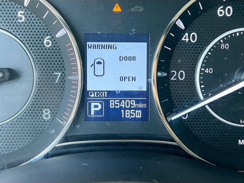 Used 2019 Nissan Armada SL w/ Premium Package RWD image 12