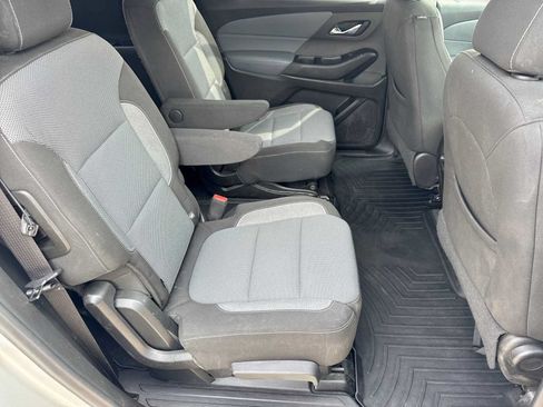 Used 2018 Chevrolet Traverse LT AWD/4WD image 19