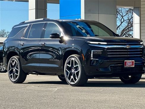 New 2026 Chevrolet Traverse High Country image 2