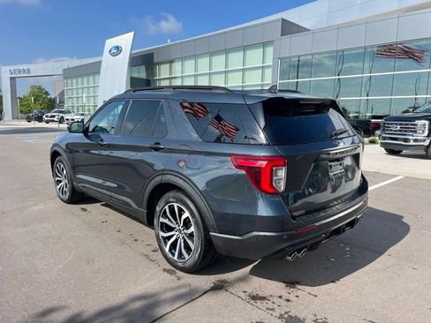 Used 2023 Ford Explorer ST AWD/4WD image 7