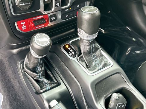 Used 2021 Jeep Wrangler Unlimited Rubicon 4xe w/ Steel Bumper Group image 18