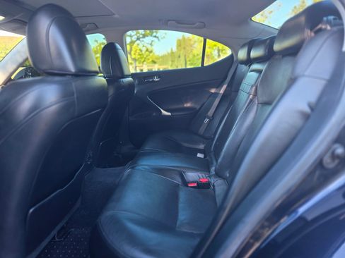 Used 2007 Lexus IS 250 RWD image 9