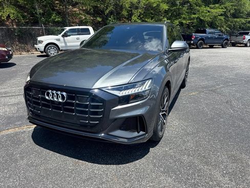 Used 2020 Audi Q8 Prestige w/ Prestige Package AWD/4WD image 4