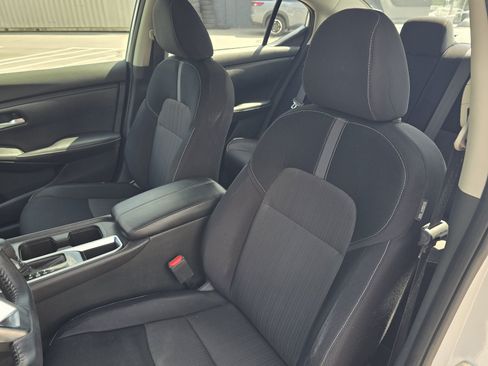 Used 2020 Nissan Sentra SV FWD image 13