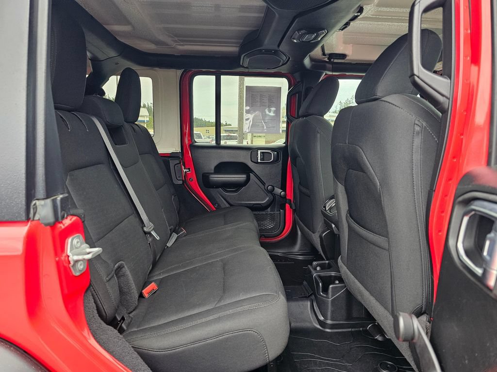 Used 2021 Jeep Wrangler Unlimited Sport AWD/4WD image 12