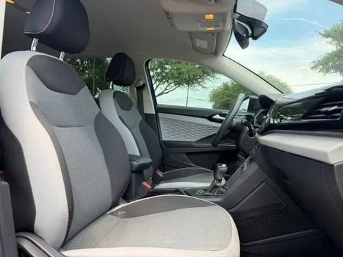 Used 2023 Volkswagen Taos S FWD image 29