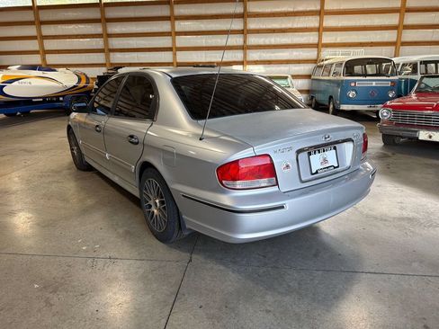 Used 2002 Hyundai Sonata GLS FWD image 10