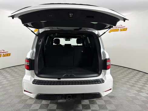 Certified 2022 Nissan Armada SL w/ Midnight Edition Package RWD image 5