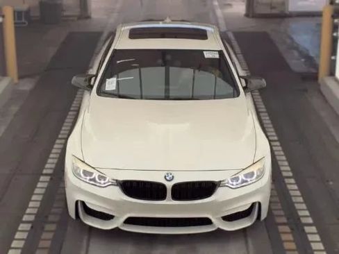 Used 2015 BMW M4 Coupe RWD image 2