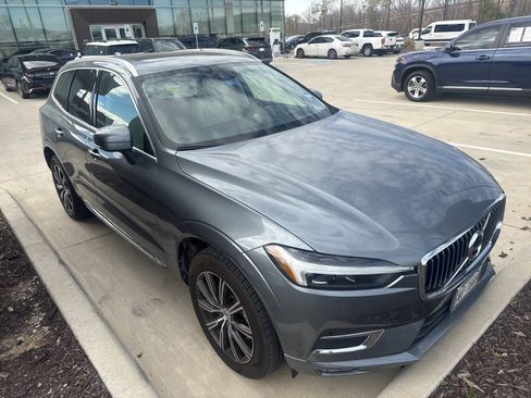 Used 2021 Volvo XC60 T6 Inscription image 9