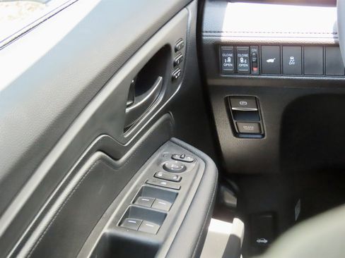 Used 2026 Honda Odyssey EX-L image 29