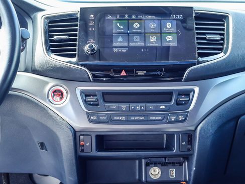 Used 2022 Honda Pilot Special Edition image 9