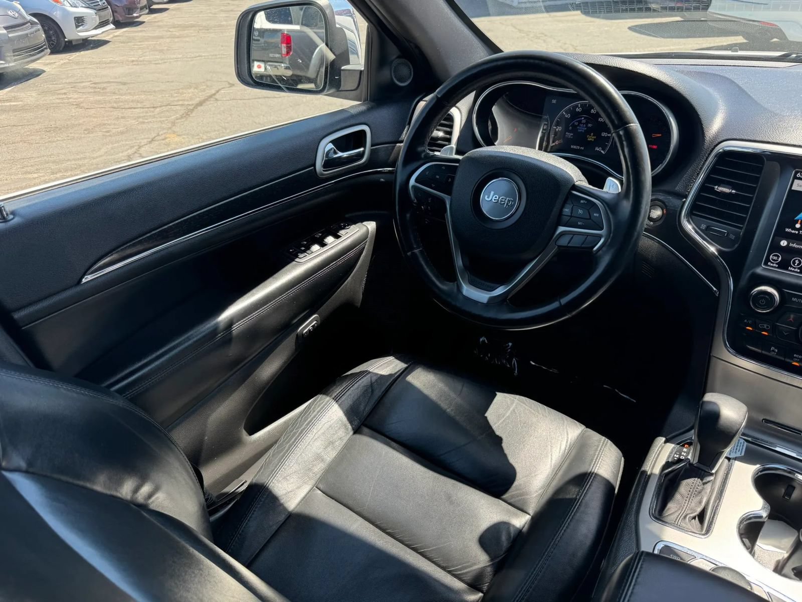 Used 2018 Jeep Grand Cherokee Limited AWD/4WD image 24