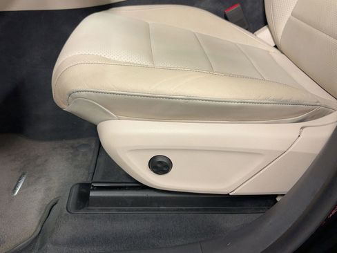 Used 2020 Mercedes-Benz GLE 350 image 13