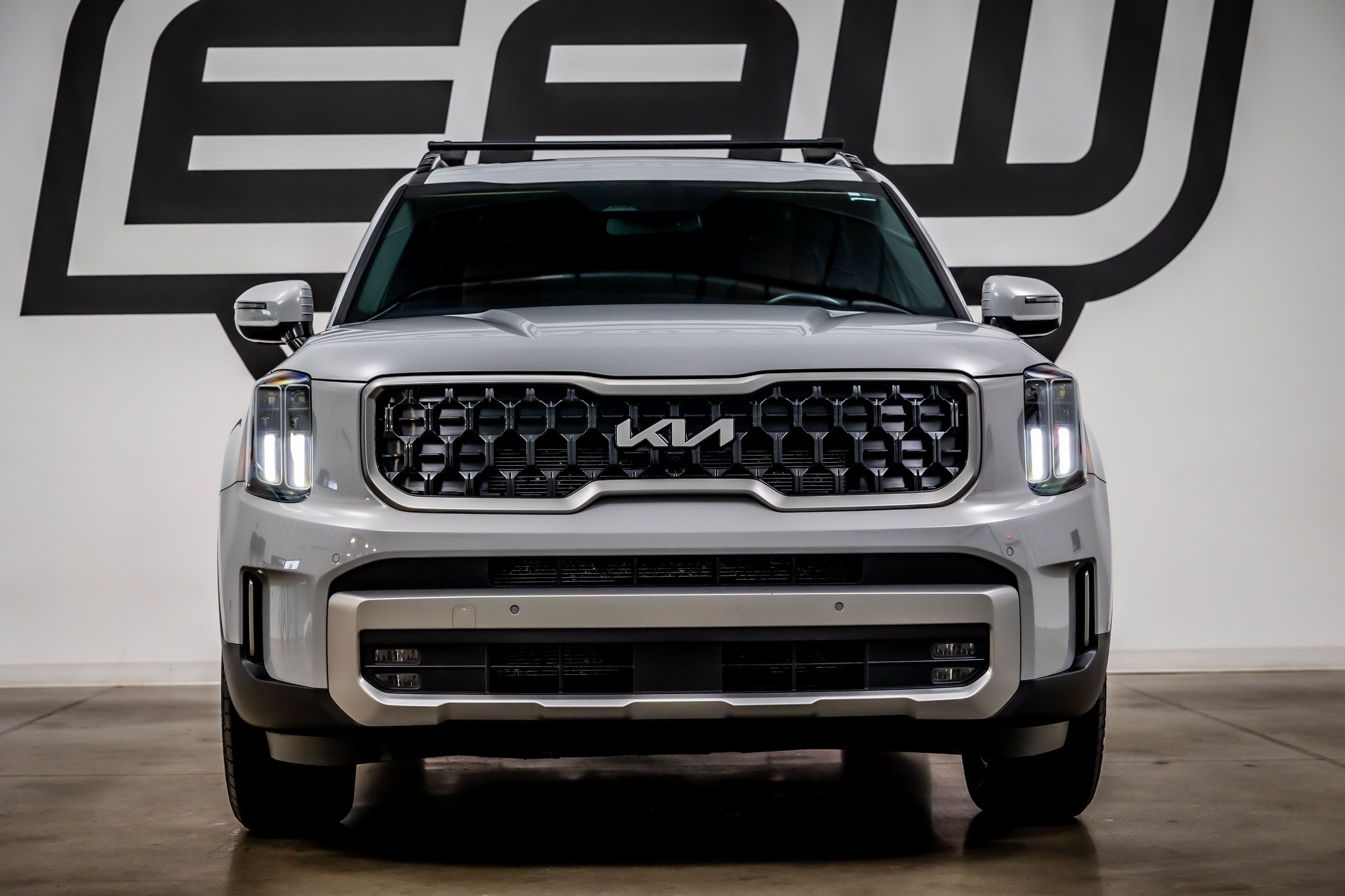 Used 2023 Kia Telluride SX X-Pro AWD/4WD image 4