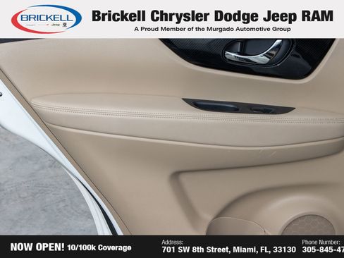 Used 2019 Nissan Rogue SL w/ Premium Package image 12