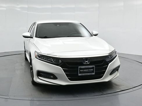 Used 2018 Honda Accord Sport image 52