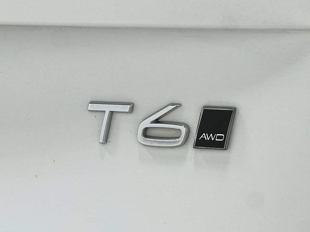Used 2020 Volvo XC90 T6 Momentum AWD/4WD image 46