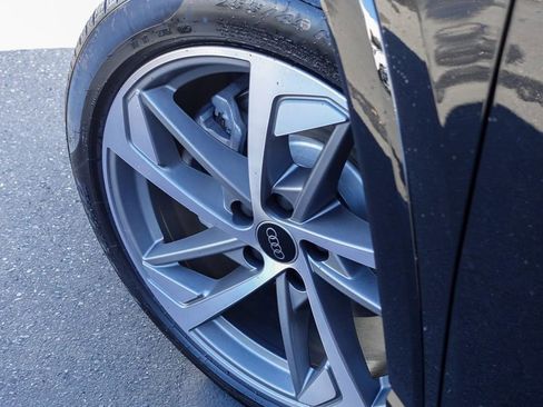 New 2025 Audi Q3 2.0T Premium image 11