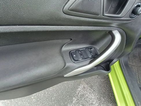 Used 2013 Ford Fiesta SE image 13