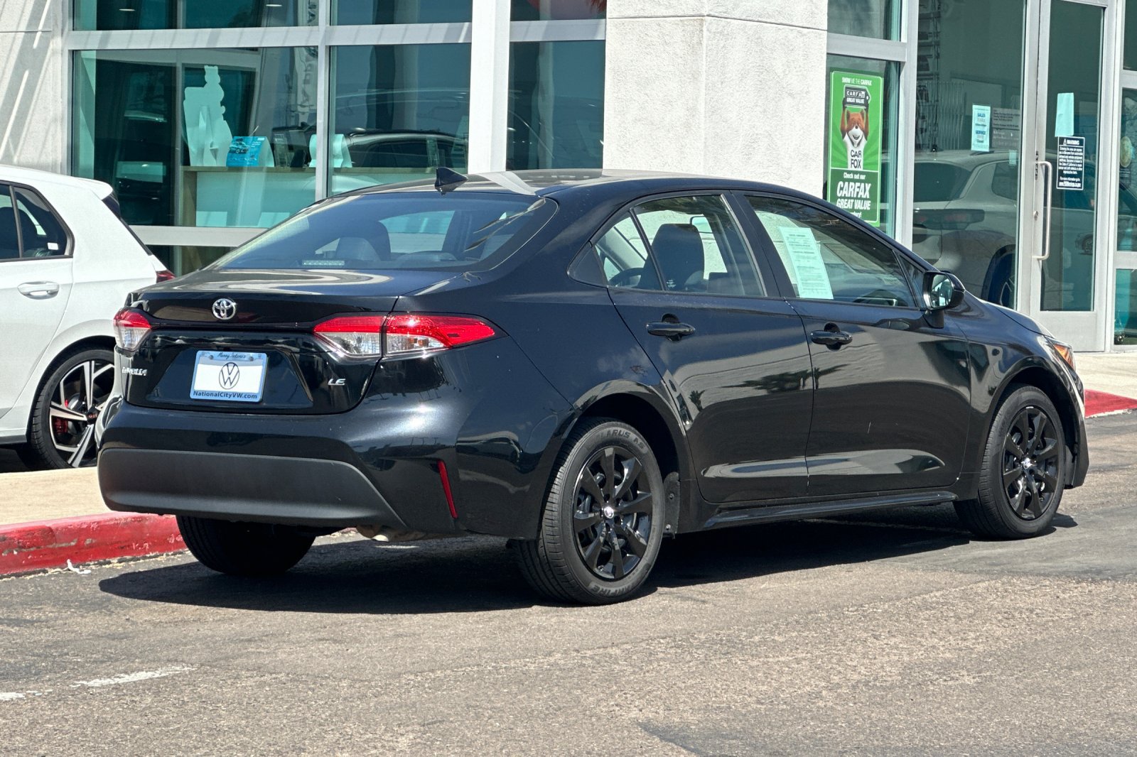 Used 2023 Toyota Corolla LE FWD image 4