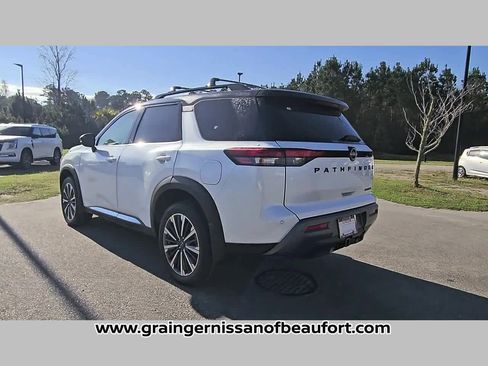 New 2026 Nissan Pathfinder Platinum image 28