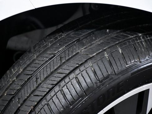 Used 2024 Audi Q4 e-tron Premium Plus w/ Premium Plus image 78