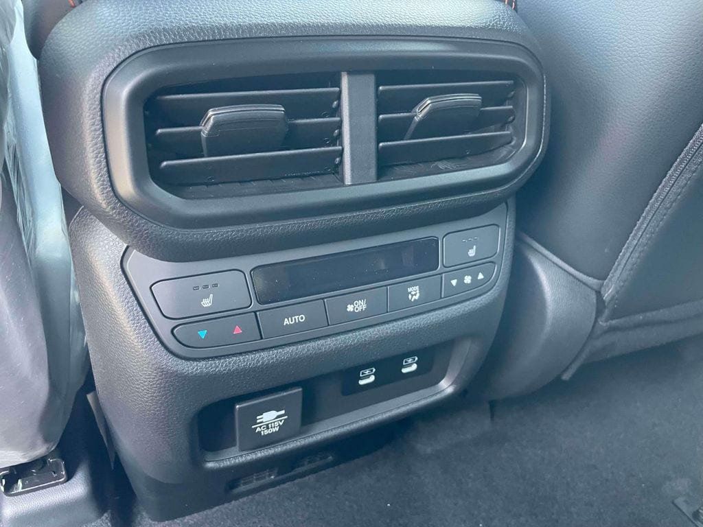 New 2026 Honda Pilot Sport image 12