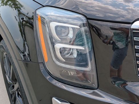Used 2021 Kia Telluride SX w/ SX Prestige Package AWD/4WD image 10