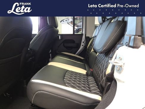 Used 2024 Jeep Wrangler Unlimited w/ Convenience Group AWD/4WD image 20