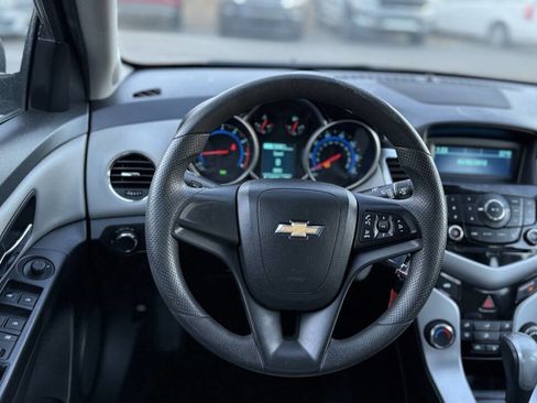 Used 2016 Chevrolet Cruze LS image 20