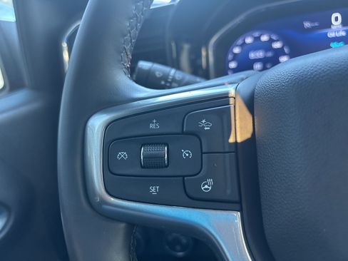 Used 2025 Chevrolet Silverado 1500 LT image 32