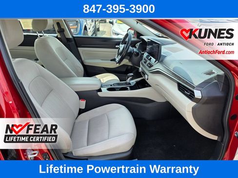 Used 2024 Nissan Altima 2.5 SV w/ SV Premium Package FWD image 31