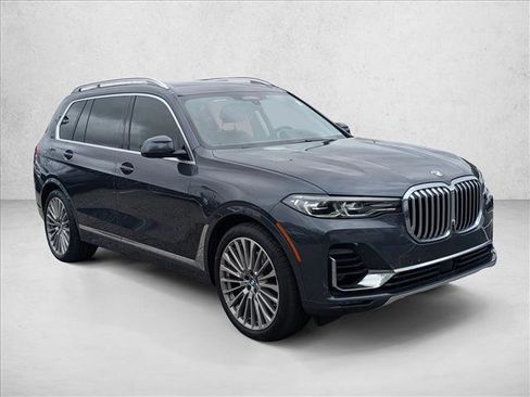 Used 2022 BMW X7 xDrive40i w/ Executive Package AWD/4WD image 3