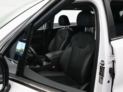Used 2022 Kia Sorento EX w/ Panoramic Sunroof Package FWD image 10