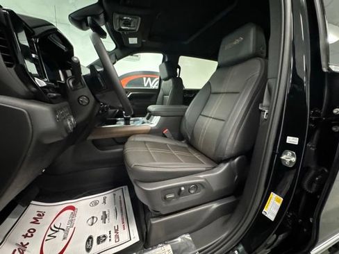 New 2026 Chevrolet Silverado 1500 High Country w/ High Country Premium Package AWD/4WD image 15