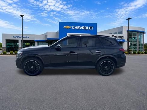 Used 2023 Mercedes-Benz GLC 300 4MATIC image 4
