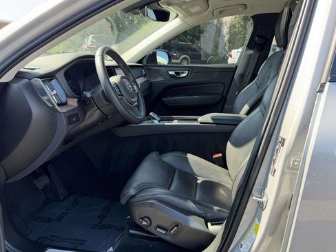 Used 2023 Volvo XC60 B5 Ultimate w/ Climate Package FWD image 16