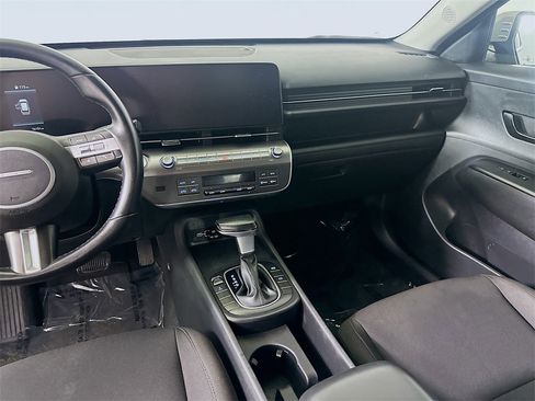 Used 2024 Hyundai Kona SEL image 19